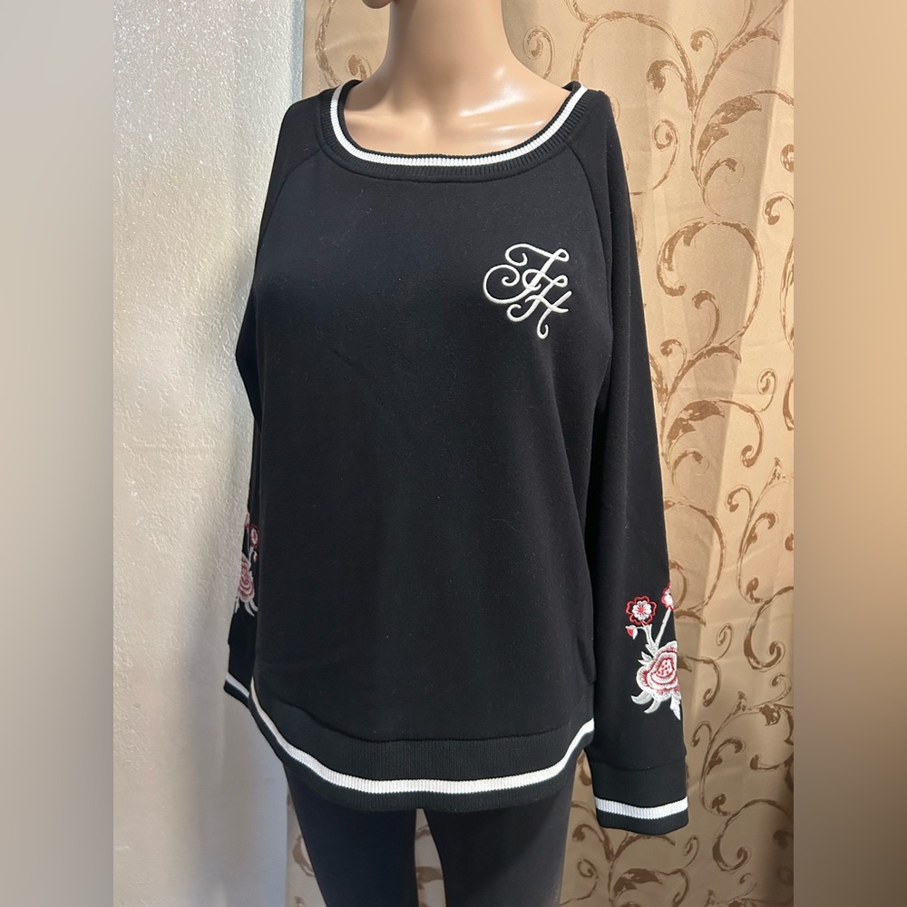 Tommy Hilfigher, Women’s Floral Embroidered, Cotton Blend Sweatshirt, NWT, S/P